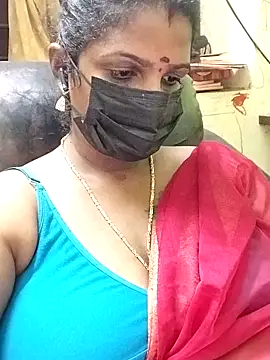 poojaa-rani online show from 11.13.25