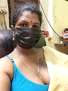 poojaa-rani online show from 11.15.25