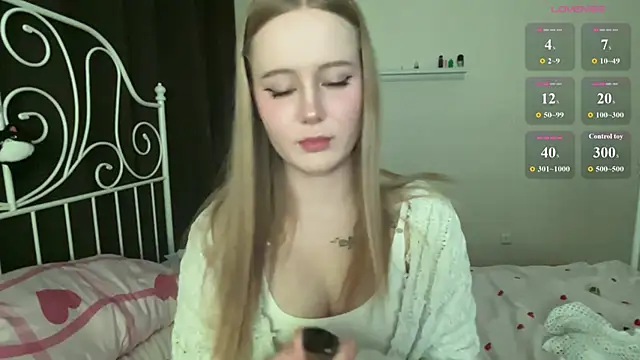 LolyaMin online show from 04.23.26