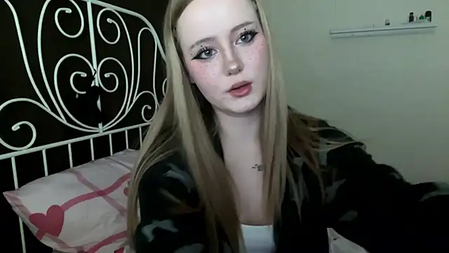 LolyaMin online show from 04.25.26