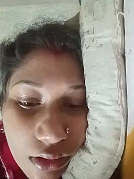 Snapshot of adrija94 chatting on 11.11.25 adrija94 online show from 11.11.25