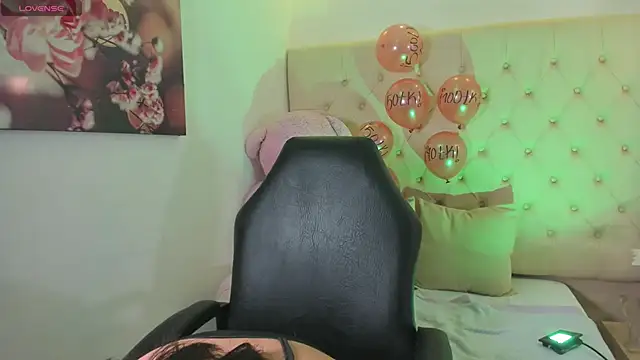 abby roux online show from 11.12.25