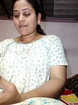 Snapshot of JENNIFERtamil chatting on 04.11.26 JENNIFERtamil online show from 04.11.26