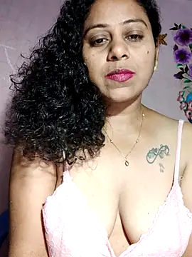 Snapshot of JENNIFERtamil chatting on 04.12.26 JENNIFERtamil online show from 04.12.26