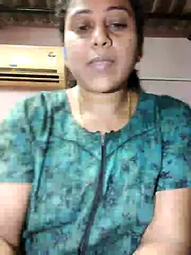 Snapshot of JENNIFERtamil chatting on 04.14.26 JENNIFERtamil online show from 04.14.26