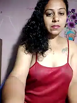 Snapshot of JENNIFERtamil chatting on 04.20.26 JENNIFERtamil online show from 04.20.26
