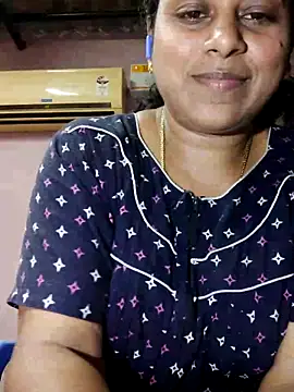 Snapshot of JENNIFERtamil chatting on 05.19.26 JENNIFERtamil online show from 05.19.26