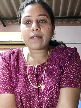 Snapshot of JENNIFERtamil chatting on 05.28.26 JENNIFERtamil online show from 05.28.26