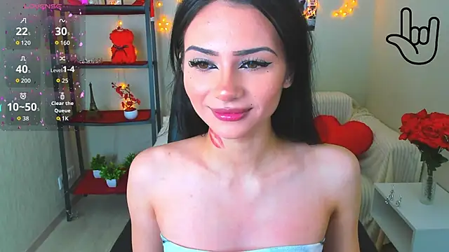 Snapshot of Kitti__ chatting on 06.22.26 Kitti online show from 06.22.26