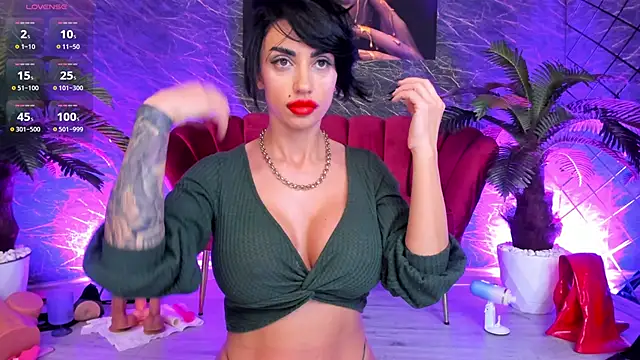 Snapshot of IzabelaTessa chatting on 05.12.26 IzabelaTessa online show from 05.12.26