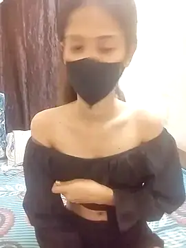 LOVE BUG1 online show from 03.19.25