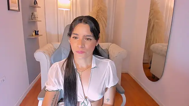 hanna mils online show from 02.27.26