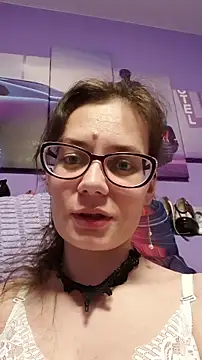 MilanaPure online show from 10.29.25