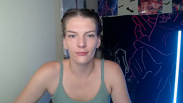 VanessaRey  online show from 09.28.25