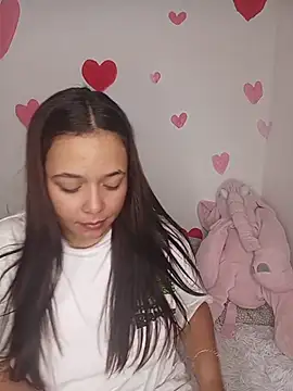 Snapshot of Deepika_padukoneNisha chatting on 09.27.25 Deepika padukoneNisha online show from 09.27.25