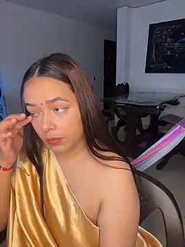 Snapshot of Deepika_padukoneNisha chatting on 10.17.25 Deepika padukoneNisha online show from 10.17.25