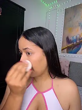 Snapshot of Deepika_padukoneNisha chatting on 04.08.26 Deepika padukoneNisha online show from 04.08.26