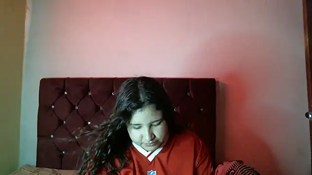 Valeria Tiffany online show from 11.14.25