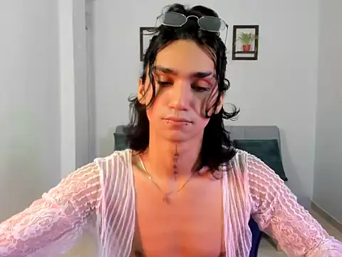 leoaddams22 online show from 10.14.25