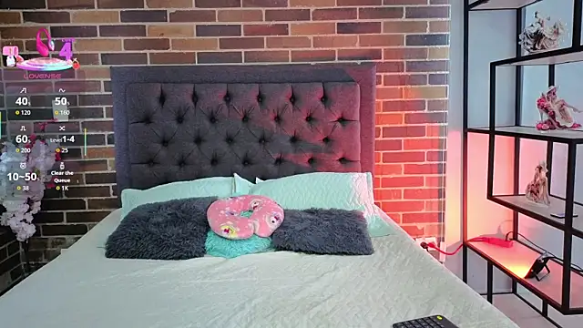 KattyPaez online show from 11.04.25