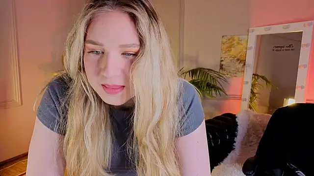 Jes Solar online show from 11.08.25