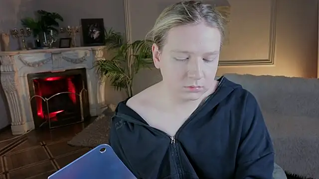 Jes Solar online show from 11.15.25