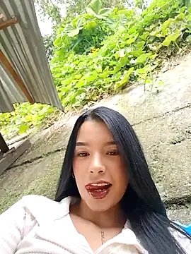 adrianagilton online show from 09.08.25