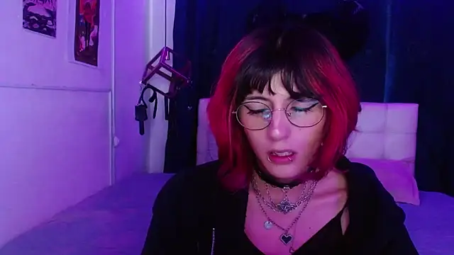 goth minerva online show from 10.24.25