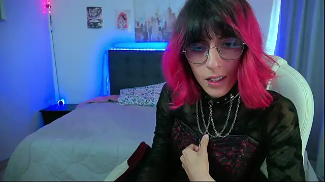 Snapshot of goth_minerva chatting on 02.04.26 goth minerva online show from 02.04.26