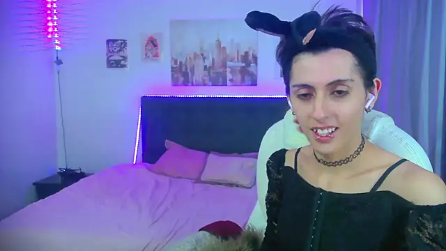 Snapshot of goth_minerva chatting on 04.14.26 goth minerva online show from 04.14.26