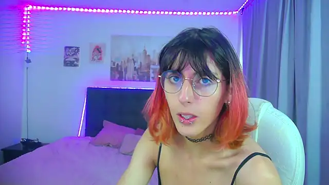 Snapshot of goth_minerva chatting on 04.15.26 goth minerva online show from 04.15.26