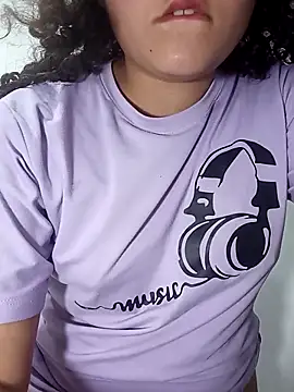 Snapshot of daika31 chatting on 10.05.25 daika31 online show from 10.05.25