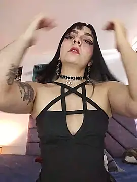 Snapshot of KARINNA__RAVEN chatting on 05.26.26 KARINNA RAVEN online show from 05.26.26