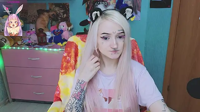 Manuela unicorn online show from 11.13.25