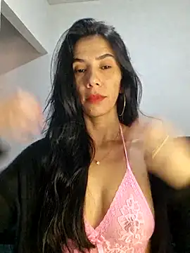 suzy20252 online show from 10.21.25