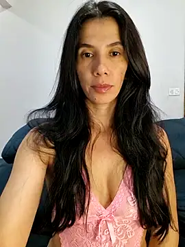 suzy20252 online show from 11.12.25