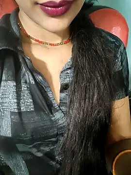 Snapshot of Eshwari_Chopra chatting on 04.28.26 Eshwari Chopra online show from 04.28.26