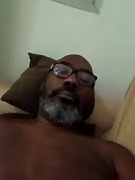 Bigmaumau54 online show from 12.16.25