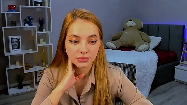 MelanieAlves online show from 11.21.25