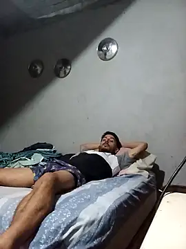 Snapshot of Tiococo420 chatting on 10.09.25 Tiococo420 online show from 10.09.25