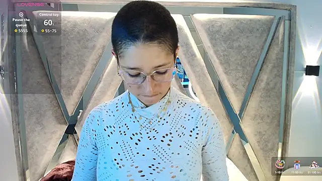 Elaine87  online show from 09.24.25