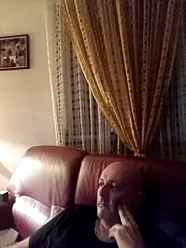 Alexis Bull online show from 09.15.25