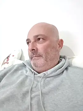 Alexis Bull online show from 11.06.25