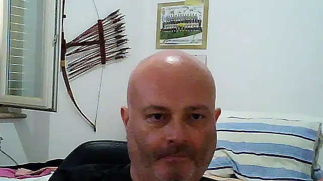 Snapshot of Alexis_Bull chatting on 06.12.26 Alexis Bull online show from 06.12.26
