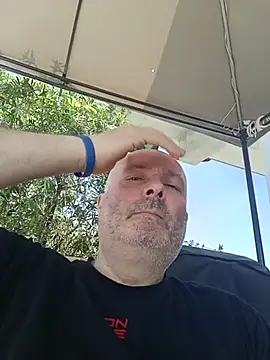 Snapshot of Alexis_Bull chatting on 06.15.26 Alexis Bull online show from 06.15.26