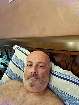 Snapshot of Alexis_Bull chatting on 07.11.26 Alexis Bull online show from 07.11.26
