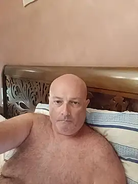 Snapshot of Alexis_Bull chatting on 07.19.26 Alexis Bull online show from 07.19.26