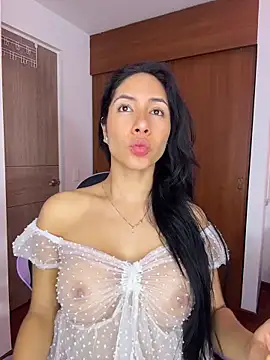 ArianaReynoldss online show from 04.13.26