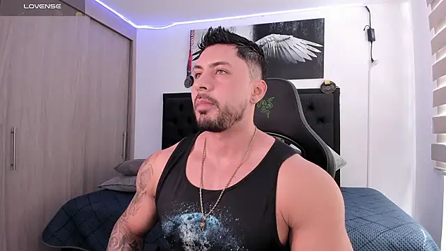 santi aesthetic online show from 02.03.26