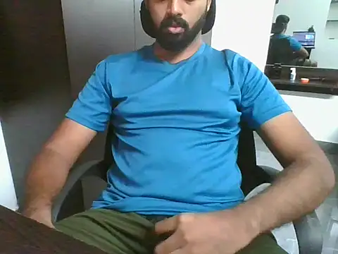 lovelyakash69 online show from 11.12.25